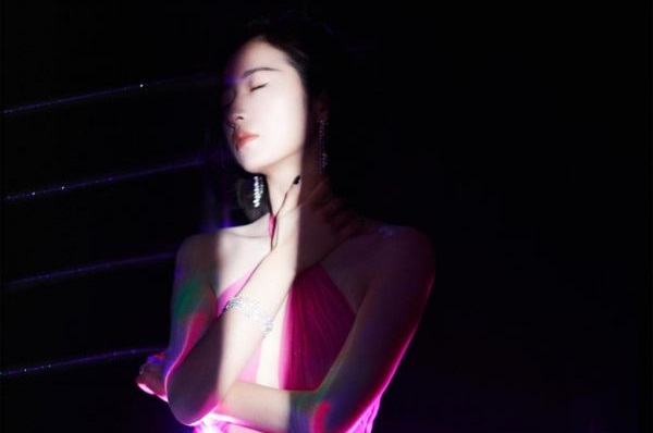 抖音新上热文分享喻颜墨北臣,精选小说喻颜墨北臣大结局阅读