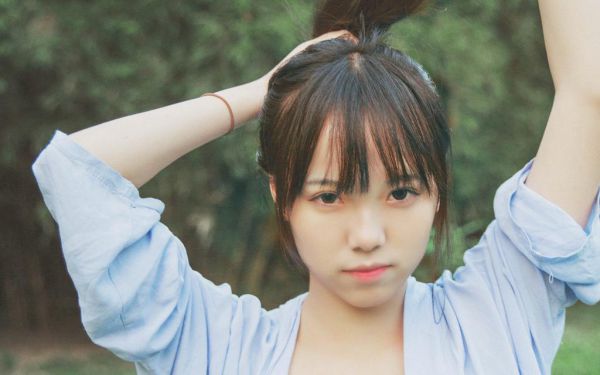 鹿言写的小说宠妻成瘾：大叔情难自控最新阅读
