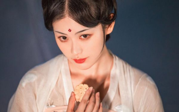 (岳佩珊穆振荣)短篇小说阅读,强推岳佩珊穆振荣女主的小说