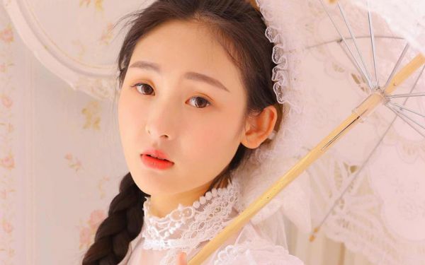 爆款小说谢凌云霓裳晚(完本章节小说)谢凌云霓裳晚全文阅读