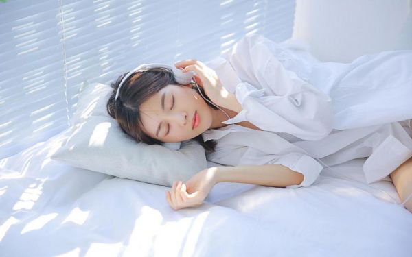 尹浅夏厉御琛全章节_尹浅夏重生九零撩夫忙小说阅读