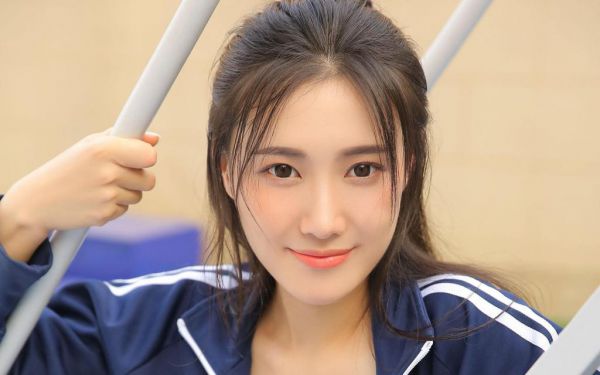 微小说姜蔓白芸讲的什么,姜蔓白芸的小说破碎艺术(完整版)