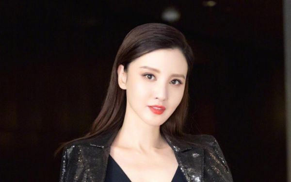 微小说李悦马辰轩(钢铁壁垒),(钢铁壁垒)全文免费阅读