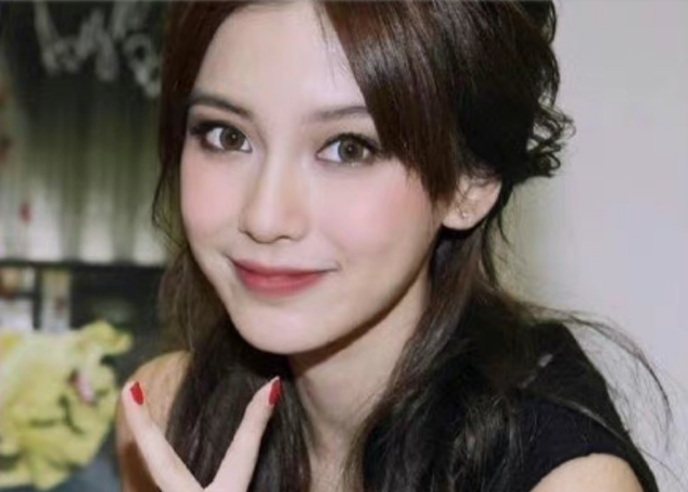 二十岁左右的Angelababy好像洋娃娃，Angelababy早期混血感绝了