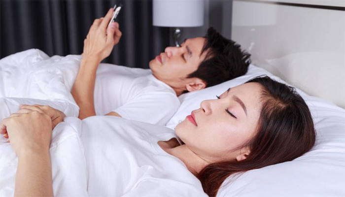 老公出轨后假回归表现，老公出轨假性回归我该怎么办