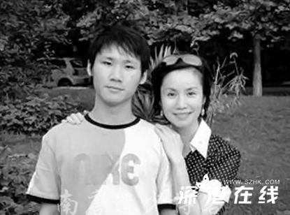 央视名嘴徐俐25岁儿子帅气近照（组图）