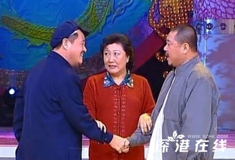 赵本山黄金搭档范伟与妻子早年青涩照（组图）