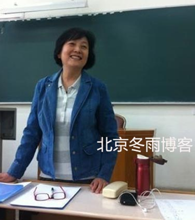 陈道明老婆杜宪讲课照曝光 曾是央视新闻女主播
